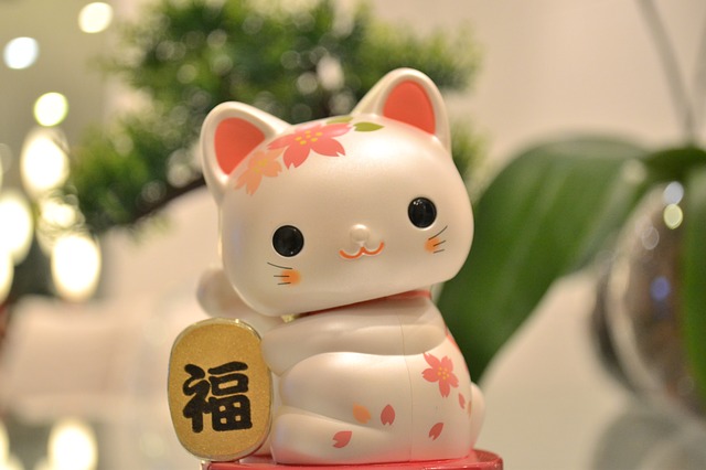 maneki-neko-1818225_640.jpg (49 KB)